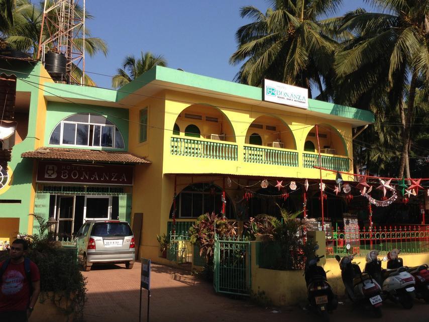 Hotel Bonanza Baga Exterior photo